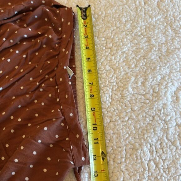AMERICAN EAGLE brown polka dot ruffle elastic waist wrap skort women’s size XS - Picture 9 of 9